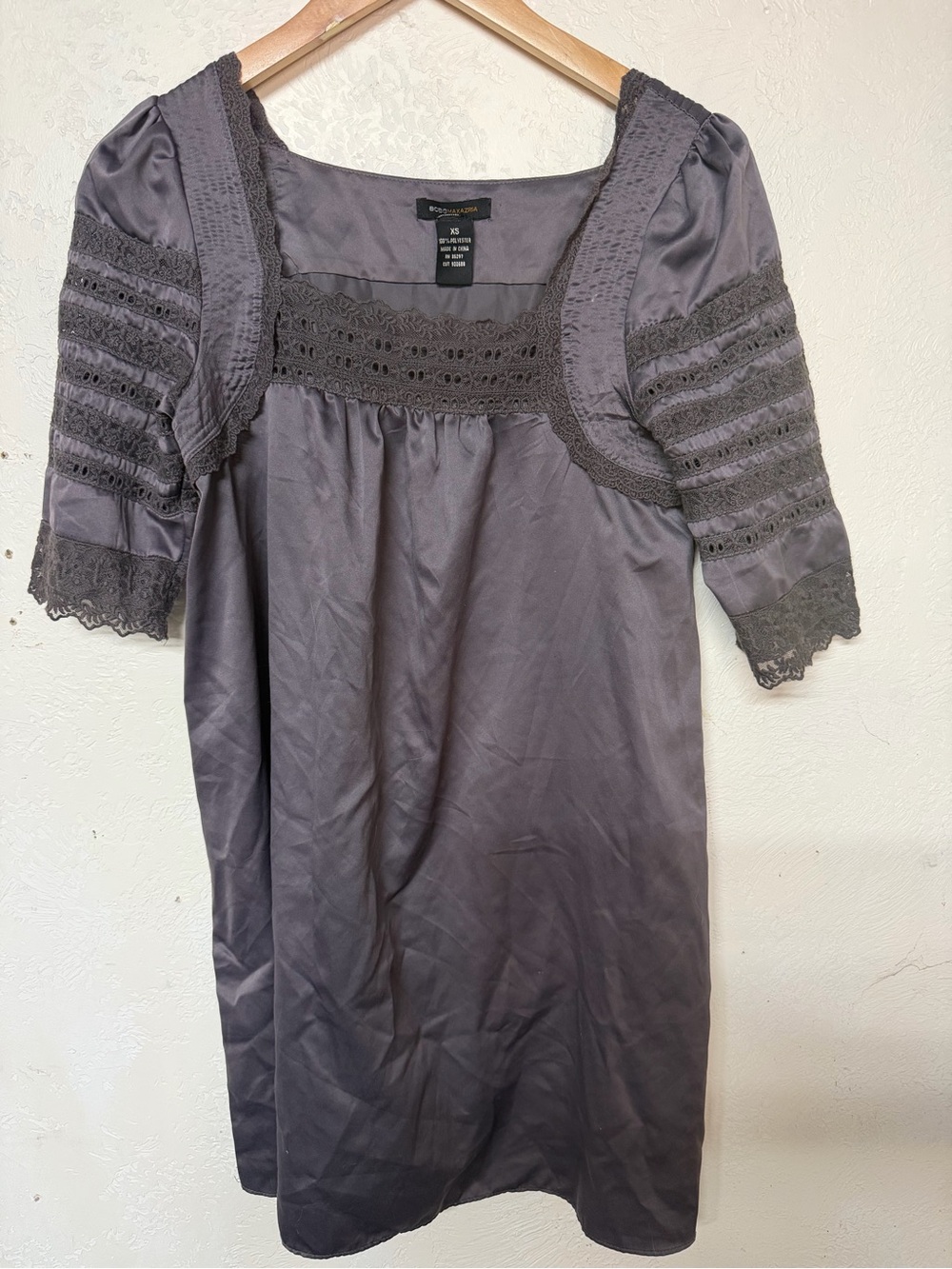 BCBGMaxAzria Charcoal Gray Lace Trim Shift Dress XS Square Neck Puff Sleeve